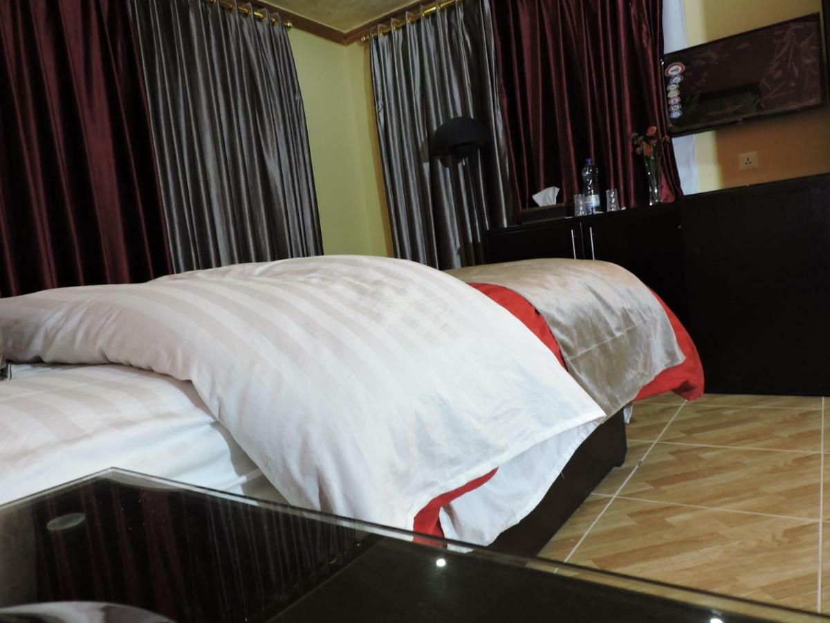 Valentine Inn Luxury Wadi Musa Exterior photo