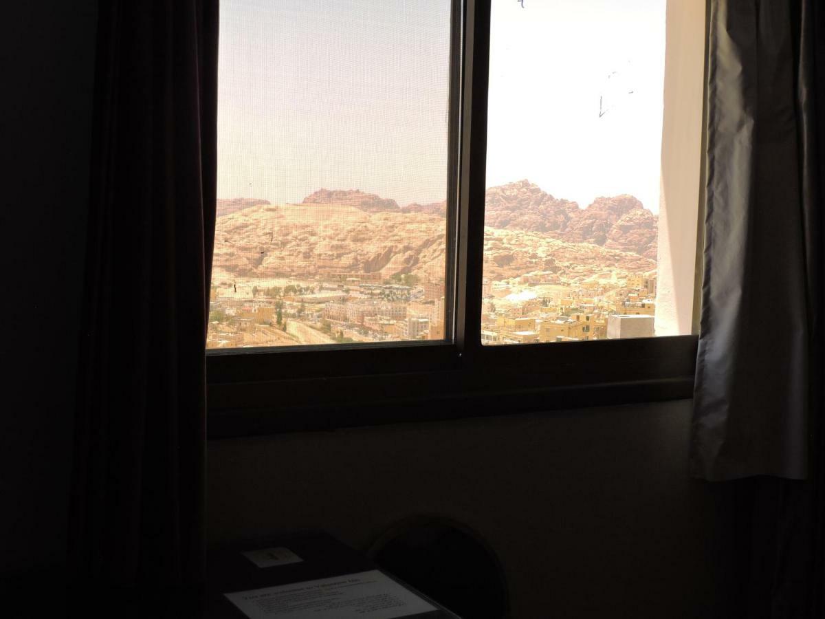 Valentine Inn Luxury Wadi Musa Exterior photo