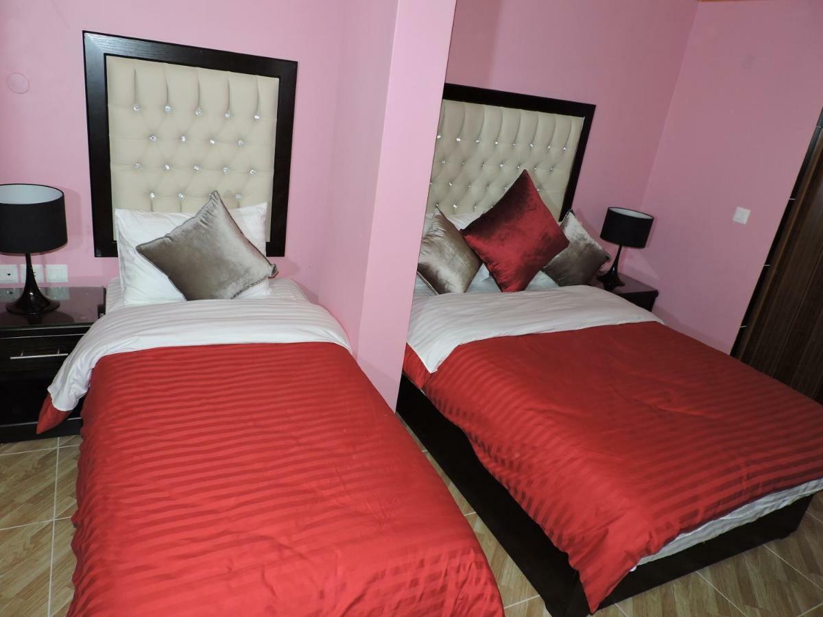 Valentine Inn Luxury Wadi Musa Exterior photo