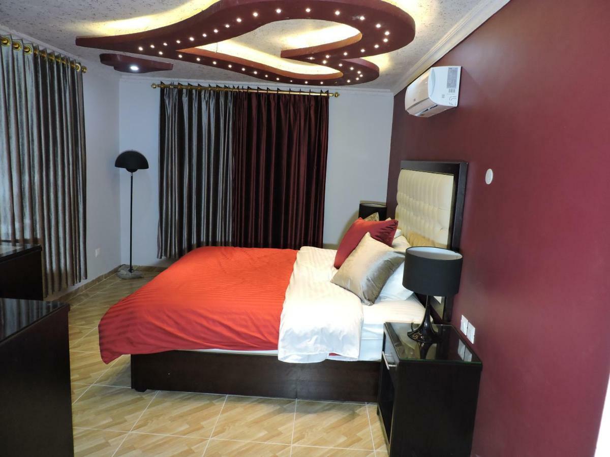 Valentine Inn Luxury Wadi Musa Exterior photo