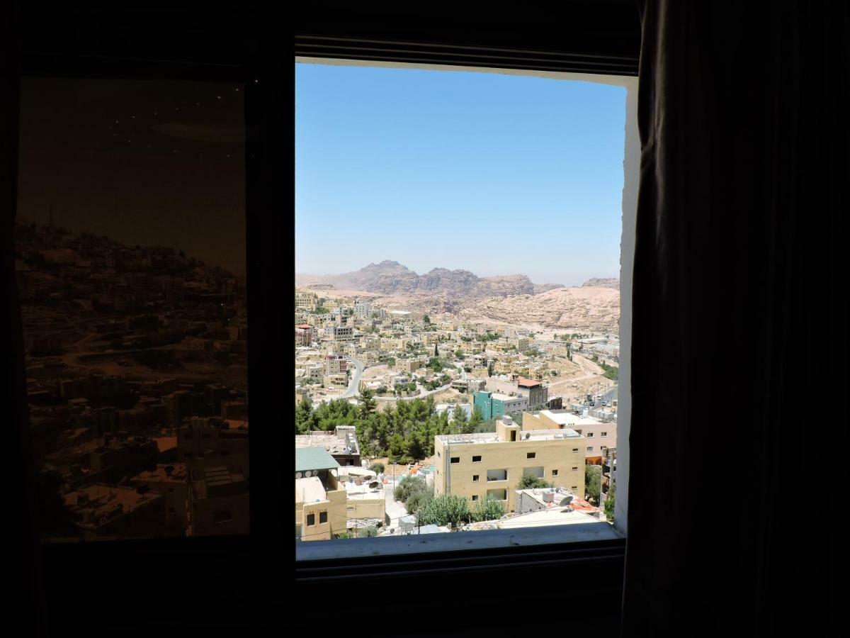 Valentine Inn Luxury Wadi Musa Exterior photo