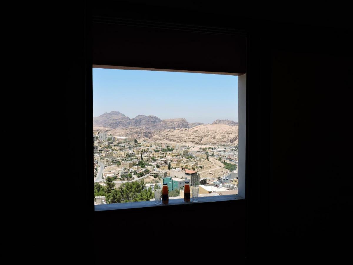 Valentine Inn Luxury Wadi Musa Exterior photo